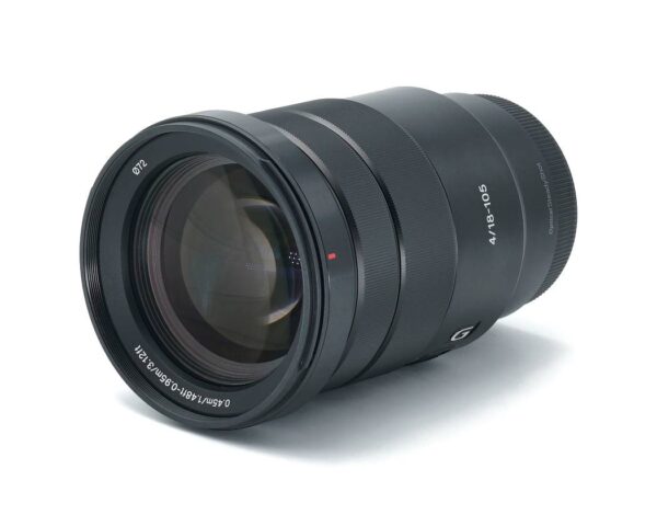 Dieses Sony 18-105mm Objektiv befindet sich im technisch einwandfreien Zustand. Das Objektiv befindet sich auch äußerlich im Topzustand mit nur minimalen Nutzspuren. Das