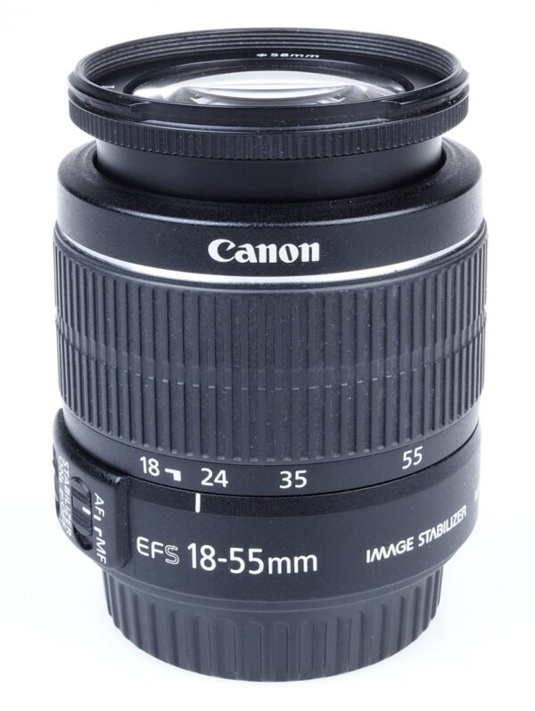 Dieses Canon 18-55mm 3.5-5.6 Objektiv befindet sich im technisch einwandfreien Zustand. Das Objektiv weist optisch nur übliche bis etwas stärkere Nutzspuren auf. Das optische