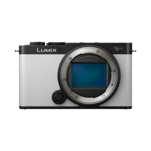 Die LUMIX S9 ist die kleinste und leichteste Vollformat Systemkamera der LUMIX S-Serie. Sie ist in fünf verschiedenen Farben erhältlich – Smokey White