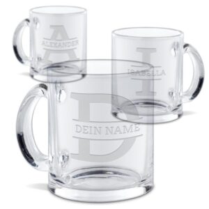 Unsere hochwertig gravierte Tasse aus Glas mit Initial und Name ist ein edles