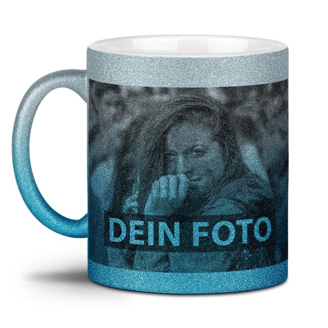 Ein bisschen Glitzer zum Frühstück? Dann ist unsere hochwertige Glitzer Keramiktasse mit Verlauf Silber-Blau genau die richtige Wahl. Hier kannst...