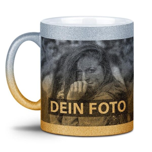 Ein bisschen Glitzer zum Frühstück? Dann ist unsere hochwertige Glitzer Keramiktasse mit Verlauf Silber-Gold genau die richtige Wahl. Hier kannst...